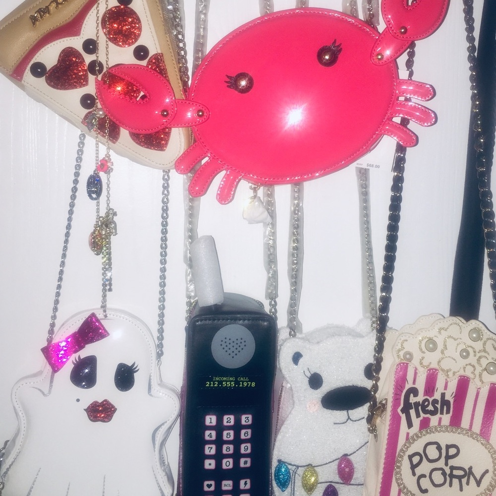 CHECK BACK SOON FOR WOMENS PLUS•BAGS•JEWELRY•&MORE